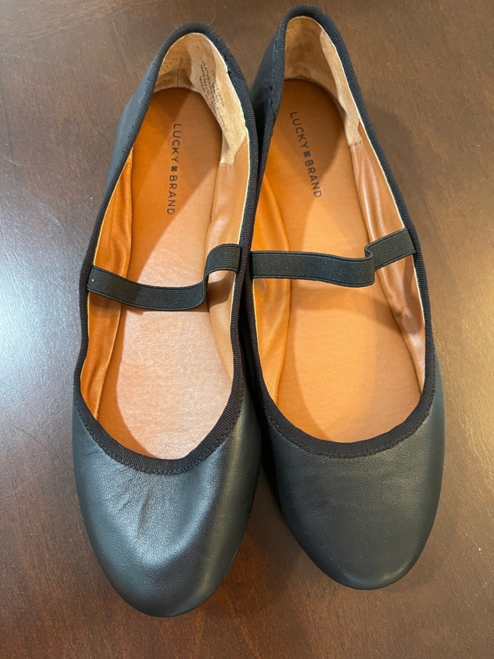 Lucky Brand Black leather Ballet Flats with Elastic Strap